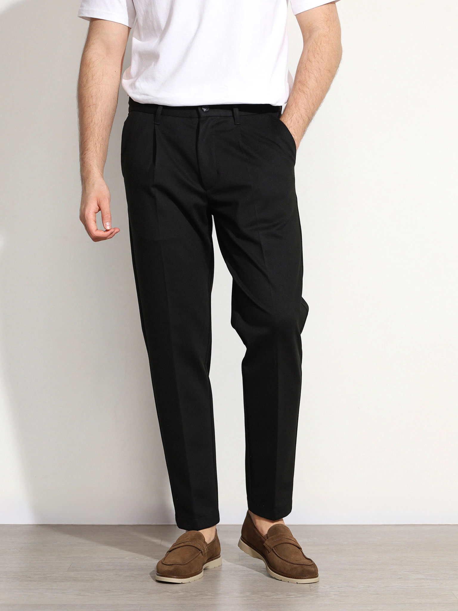 Брюки трикотажные черного цвета 